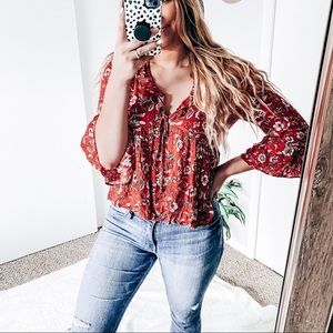 Altar’d state floral top